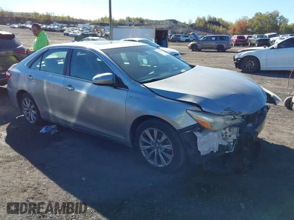 2016 Toyota Camry XLE z VIN 4T1BD1FK0GU199867, wystawiony jako IAAI lot #43473931 z przebiegiem 148 028 mil mil oraz . Historia ofert i sprzedaży dostępna na DreamBid. Obrazek 1.