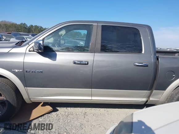 2010 Dodge 1500 SLT with VIN 1D7RV1CT6AS119686, listed as a IAAI auction lot 41671468 with 306,952 mi miles and . Bid and sale history available at DreamBid. Image 14.