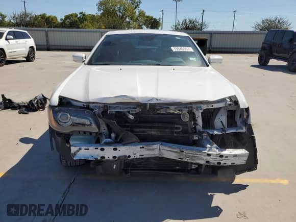 2014 Chrysler 300 SRT-8 с VIN 2C3CCAFJ5EH230747, выставлен на аукционе Copart как лот 73540564 с пробегом 29 458 миль миль и Списание • Salvage title. История ставок и продаж доступна на DreamBid. Изображение 5.