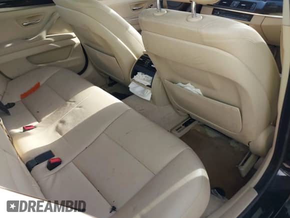 2014 BMW 5 Series 528i z VIN WBA5A5C5XED502888, wystawiony jako IAAI lot #42896322 z przebiegiem 106 750 mil mil oraz . Historia ofert i sprzedaży dostępna na DreamBid. Obrazek 8.