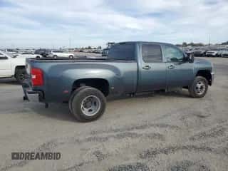 2011 Chevrolet Silverado 3500HD DRW LTZ с VIN 1GC4K1C87BF114256, выставлен на аукционе Copart как лот 75470024 с пробегом Не указан миль и Списание • Salvage title. История ставок и продаж доступна на DreamBid. Изображение 3.