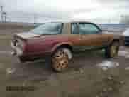 1985 Chevrolet Monte Carlo Sport с VIN 1G1GZ37Z5FR136650, выставлен на аукционе Copart как лот 48126035 с пробегом Не указан миль и Списание • Salvage title. История ставок и продаж доступна на DreamBid. Изображение 3.