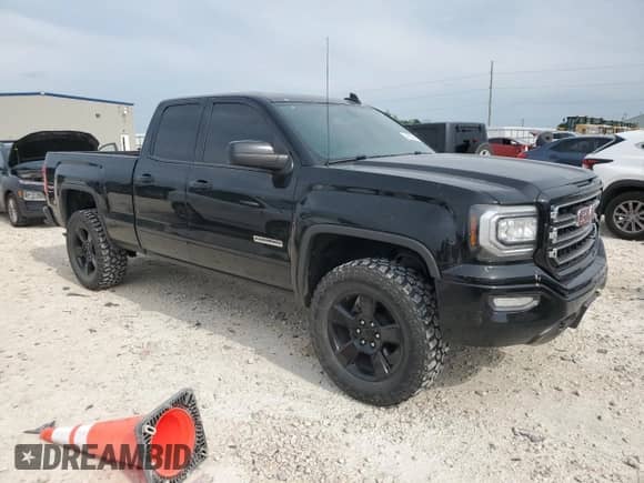 2017 GMC Sierra 1500 z VIN 1GTR1LEC8HZ368829, wystawiony jako Copart lot #54888295 z przebiegiem 113 328 mil mil oraz Szkoda całkowita • Salvage title. Historia ofert i sprzedaży dostępna na DreamBid. Obrazek 4.