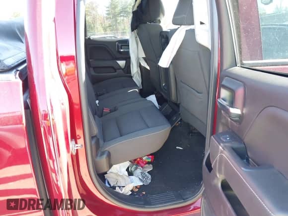 2018 Chevrolet Silverado 2500HD LT с VIN 1GC2KVEG8JZ235359, выставлен на аукционе IAAI как лот 40674239 с пробегом 106 060 миль миль и . История ставок и продаж доступна на DreamBid. Изображение 8.