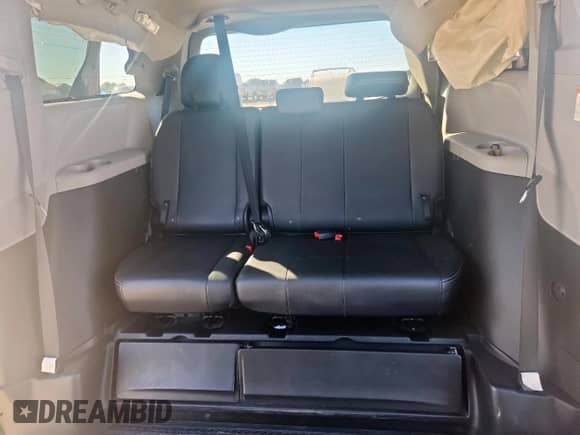 2015 Toyota Sienna SE with VIN 5TDXK3DC7FS676854, listed as a Copart auction lot 82444865 with 60,605 mi miles and Salvage title. Bid and sale history available at DreamBid. Image 10.
