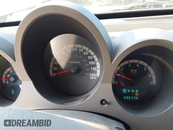 2008 Dodge Nitro SXT with VIN 1D8GT28K78W268562, listed as a IAAI auction lot 42684550 with 295,776 mi miles and . Bid and sale history available at DreamBid. Image 7.