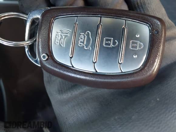2019 Hyundai Elantra SEL с VIN KMHD84LF5KU826044, выставлен на аукционе IAAI как лот 41997117 с пробегом 90 911 миль миль и . История ставок и продаж доступна на DreamBid. Изображение 11.