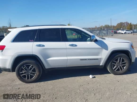2019 Jeep Grand Cherokee Limited with VIN 1C4RJEBG1KC689690, listed as a IAAI auction lot 40690773 with 128,541 mi miles and . Bid and sale history available at DreamBid. Image 13.