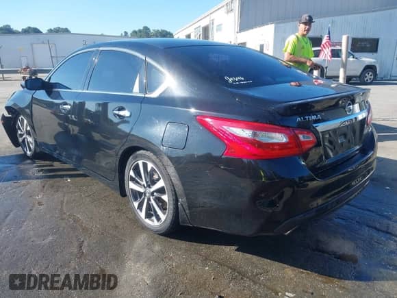 2016 Nissan Altima S with VIN 1N4AL3AP3GC160543, listed as a IAAI auction lot 43105861 with 151,879 mi miles and . Bid and sale history available at DreamBid. Image 3.