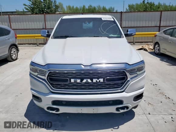 2020 Ram 1500 Limited z VIN 1C6RREHT3LN246063, wystawiony jako Copart lot #67031235 z przebiegiem 37 277 mil mil oraz Czysty tytuł • Clean title. Historia ofert i sprzedaży dostępna na DreamBid. Obrazek 5.