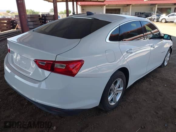 2021 Chevrolet Malibu LS z VIN 1G1ZC5ST3MF057095, wystawiony jako IAAI lot #43280656 z przebiegiem 173 021 mil mil oraz . Historia ofert i sprzedaży dostępna na DreamBid. Obrazek 4.