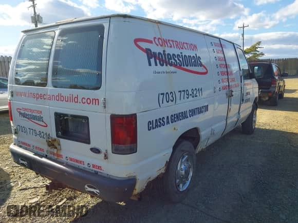 2007 Ford Econoline Cargo Commercial with VIN 1FTNE14W17DA95912, listed as a IAAI auction lot 43516959 with 232,652 mi miles and . Bid and sale history available at DreamBid. Image 4.