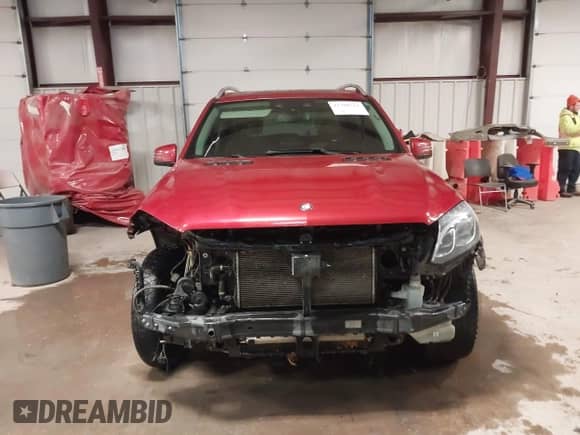 2017 Mercedes-Benz GLS 550 with VIN 4JGDF7DE2HA794192, listed as a IAAI auction lot 41308713 with 117,034 mi miles and . Bid and sale history available at DreamBid. Image 13.