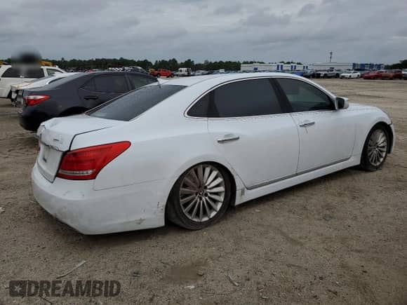 2015 Hyundai Equus Ultimate with VIN KMHGH4JH5FU093081, listed as a Copart auction lot 73026784 with Not provided miles and Salvage title. Bid and sale history available at DreamBid. Image 3.