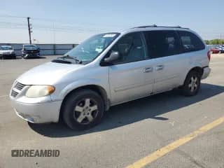 2005 Dodge Caravan SXT with VIN 2D4GP44L35R203664, listed as a Copart auction lot 70753255 with 188,741 mi miles and Salvage title. Bid and sale history available at DreamBid. Image 1.