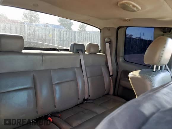 2005 Ford F-150 STX с VIN 1FTRX14W75NB83592, выставлен на аукционе Copart как лот 71134435 с пробегом 351 143 миль миль и Списание • Salvage title. История ставок и продаж доступна на DreamBid. Изображение 10.