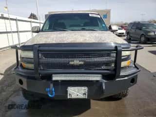 2002 Chevrolet Silverado 1500HD LT z VIN 1GCGK13U92F149424, wystawiony jako Copart lot #48531665 z przebiegiem 211 773 mil mil oraz Czysty tytuł • Clean title. Historia ofert i sprzedaży dostępna na DreamBid. Obrazek 5.