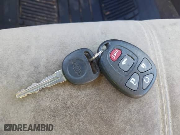 2010 Chevrolet Malibu 2LT z VIN 1G1ZD5EB4AF296683, wystawiony jako IAAI lot #43353312 z przebiegiem 130 876 mil mil oraz . Historia ofert i sprzedaży dostępna na DreamBid. Obrazek 11.