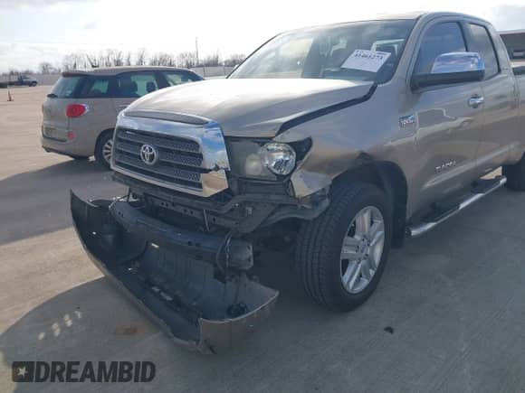 2008 Toyota Tundra Limited с VIN 5TBBV58108S520446, выставлен на аукционе IAAI как лот 41461273 с пробегом 218 480 миль миль и . История ставок и продаж доступна на DreamBid. Изображение 6.