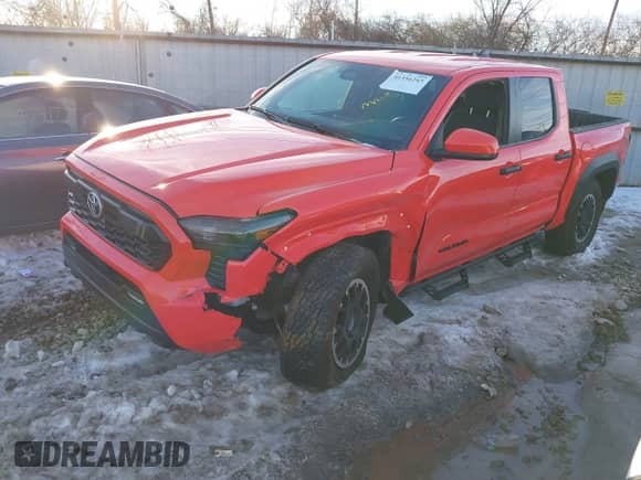 2024 Toyota Tacoma SR5 with VIN 3TYLB5JN8RT016492, listed as a IAAI auction lot 41356245 with 3,649 mi miles and . Bid and sale history available at DreamBid. Image 18.