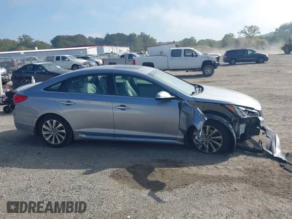 2017 Hyundai Sonata Sport с VIN 5NPE34AF0HH587631, выставлен на аукционе IAAI как лот 43374253 с пробегом 114 078 миль миль и . История ставок и продаж доступна на DreamBid. Изображение 12.