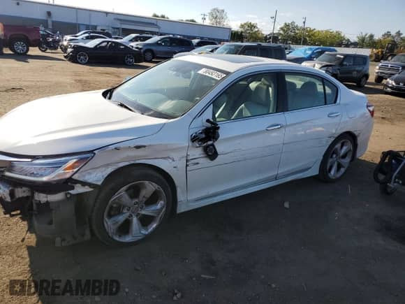 2016 Honda Accord Touring with VIN 1HGCR3F93GA018699, listed as a Copart auction lot 80493165 with 91,252 mi miles and Salvage title. Bid and sale history available at DreamBid. Image 1.