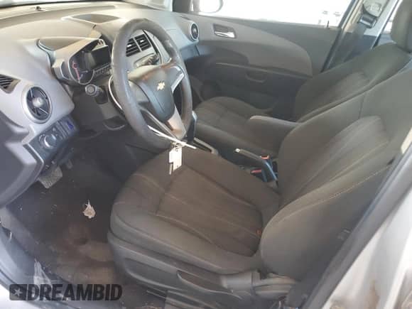 2012 Chevrolet Sonic LT с VIN 1G1JC5SH6C4119222, выставлен на аукционе Copart как лот 81915325 с пробегом 140 917 миль миль и Списание • Salvage title. История ставок и продаж доступна на DreamBid. Изображение 7.