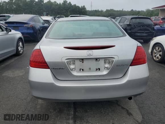 2007 Honda Accord VP с VIN 1HGCM56127A165259, выставлен на аукционе Copart как лот 67966035 с пробегом 103 454 миль миль и Списание • Salvage title. История ставок и продаж доступна на DreamBid. Изображение 6.