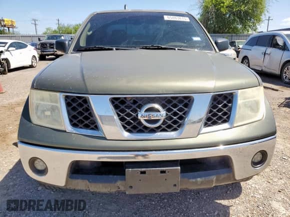 2005 Nissan Frontier SE with VIN 1N6AD07U15C402856, listed as a Copart auction lot 65883815 with 130,400 mi miles and Salvage title. Bid and sale history available at DreamBid. Image 5.