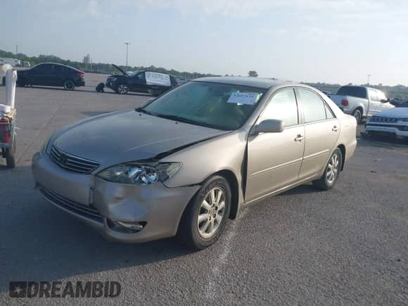 2005 Toyota Camry STD с VIN 4T1BE32K25U942251, выставлен на аукционе IAAI как лот 42617135 с пробегом 234 775 миль миль и . История ставок и продаж доступна на DreamBid. Изображение 2.