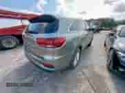 2019 Kia Sorento LX z VIN 5XYPG4A36KG496705, wystawiony jako Copart lot #65295795 z przebiegiem 202 281 mil mil oraz Czysty tytuł • Clean title. Historia ofert i sprzedaży dostępna na DreamBid. Obrazek 4.