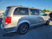 2017 Dodge Grand Caravan SXT z VIN 2C4RDGCGXHR761133, wystawiony jako Copart lot #86715105 z przebiegiem 145 882 mil mil oraz Szkoda całkowita • Salvage title. Historia ofert i sprzedaży dostępna na DreamBid. Obrazek 3.