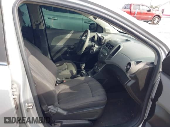 2012 Chevrolet Sonic LT с VIN 1G1JD6SB7C4159453, выставлен на аукционе IAAI как лот 41455319 с пробегом 189 638 миль миль и . История ставок и продаж доступна на DreamBid. Изображение 5.