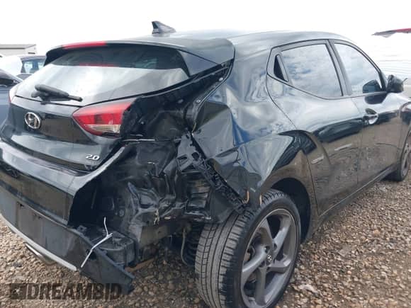 2019 Hyundai Veloster 2.0 with VIN KMHTG6AF8KU013570, listed as a IAAI auction lot 43399131 with 108,742 mi miles and . Bid and sale history available at DreamBid. Image 6.