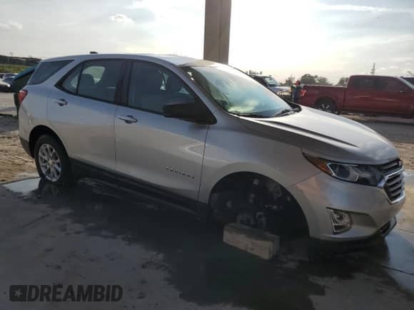 2020 Chevrolet Equinox LS with VIN 3GNAXHEV3LS555077, listed as a Copart auction lot 43713085 with 18,328 mi miles and Salvage title. Bid and sale history available at DreamBid. Image 4.