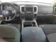 2018 Ram 1500 Big Horn z VIN 1C6RR6LT6JS117987, wystawiony jako Copart lot #71810095 z przebiegiem 154 137 mil mil oraz Szkoda całkowita • Salvage title. Historia ofert i sprzedaży dostępna na DreamBid. Obrazek 8.