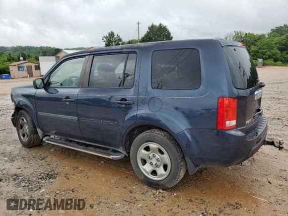 2010 Honda Pilot LX with VIN 5FNYF3H29AB014670, listed as a Copart auction lot 56942375 with 178,729 mi miles and Salvage title. Bid and sale history available at DreamBid. Image 2.