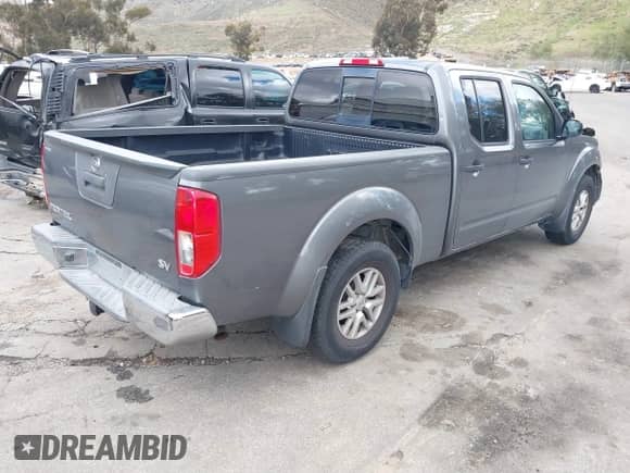 2017 Nissan Frontier SV z VIN 1N6AD0FR7HN755883, wystawiony jako IAAI lot #41761353 z przebiegiem 80 151 mil mil oraz . Historia ofert i sprzedaży dostępna na DreamBid. Obrazek 4.