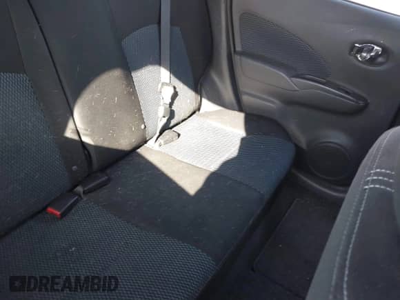 2018 Nissan Note S z VIN 3N1CE2CP2JL370019, wystawiony jako IAAI lot #41946562 z przebiegiem 62 381 mil mil oraz . Historia ofert i sprzedaży dostępna na DreamBid. Obrazek 8.