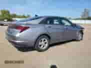 2021 Hyundai Elantra SE z VIN KMHLL4AG9MU103659, wystawiony jako Copart lot #81045355 z przebiegiem 32 816 mil mil oraz Szkoda całkowita • Salvage title. Historia ofert i sprzedaży dostępna na DreamBid. Obrazek 3.