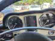 1971 Mercedes-Benz SL z VIN 11304412022259, wystawiony jako Copart lot #67759675 z przebiegiem 21 477 mil mil oraz Szkoda całkowita • Salvage title. Historia ofert i sprzedaży dostępna na DreamBid. Obrazek 9.