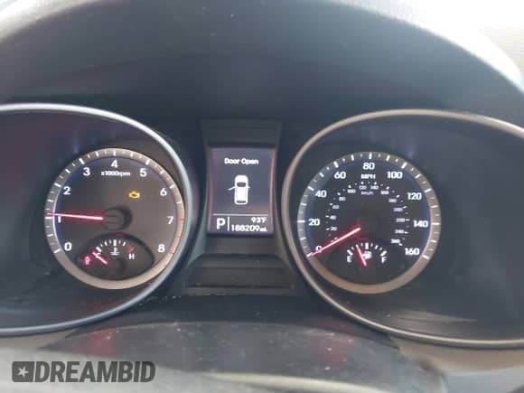 2014 Hyundai Santa Fe с VIN 5XYZU3LB1EG186577, выставлен на аукционе IAAI как лот 43011637 с пробегом 188 209 миль миль и . История ставок и продаж доступна на DreamBid. Изображение 7.