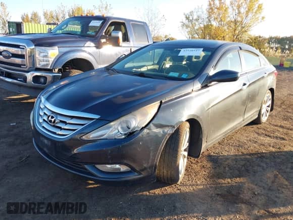 2012 Hyundai Sonata SE z VIN 5NPEC4AC3CH500335, wystawiony jako IAAI lot #43528547 z przebiegiem 92 763 mil mil oraz . Historia ofert i sprzedaży dostępna na DreamBid. Obrazek 6.