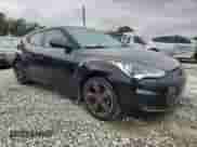 2013 Hyundai Veloster w/Gray Int z VIN KMHTC6AD6DU151914, wystawiony jako Copart lot #90408325 z przebiegiem 95 258 mil mil oraz Czysty tytuł • Clean title. Historia ofert i sprzedaży dostępna na DreamBid. Obrazek 4.