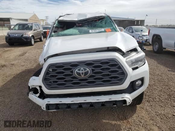 2020 Toyota Tacoma TRD Off Road с VIN 3TMCZ5AN1LM290275, выставлен на аукционе Copart как лот 81657685 с пробегом 131 128 миль миль и На запчасти • Non repairable. История ставок и продаж доступна на DreamBid. Изображение 5.