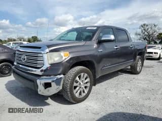 2015 Toyota Tundra Limited z VIN 5TFHW5F18FX442748, wystawiony jako Copart lot #67169285 z przebiegiem 170 376 mil mil oraz Szkoda całkowita • Salvage title. Historia ofert i sprzedaży dostępna na DreamBid. Obrazek 1.