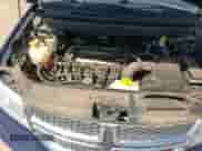 2017 Dodge Journey SE z VIN 3C4PDCAB0HT604358, wystawiony jako Copart lot #70155495 z przebiegiem 121 575 mil mil oraz Szkoda całkowita • Salvage title. Historia ofert i sprzedaży dostępna na DreamBid. Obrazek 14.