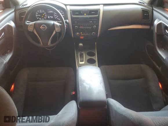 2015 Nissan Altima SL с VIN 1N4AL3AP2FN301735, выставлен на аукционе Copart как лот 84059615 с пробегом 160 312 миль миль и Списание • Salvage title. История ставок и продаж доступна на DreamBid. Изображение 8.