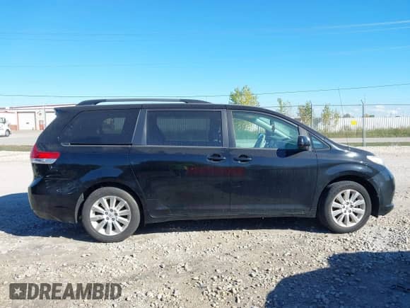 2013 Toyota Sienna LE with VIN 5TDJK3DC2DS068324, listed as a IAAI auction lot 43405475 with 238,805 mi miles and . Bid and sale history available at DreamBid. Image 13.