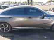 2020 Honda Accord Sport z VIN 1HGCV1F3XLA029852, wystawiony jako IAAI lot #43294654 z przebiegiem 71 234 mil mil oraz . Historia ofert i sprzedaży dostępna na DreamBid. Obrazek 13.